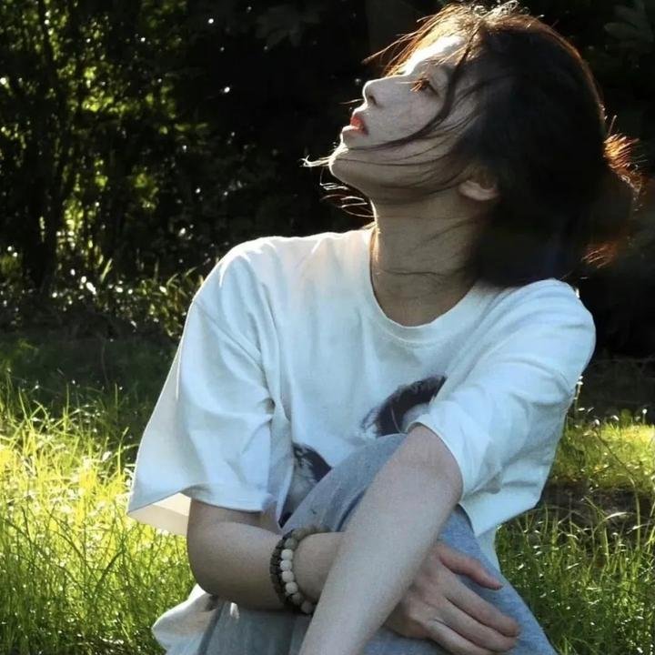 老师！是裂口女！